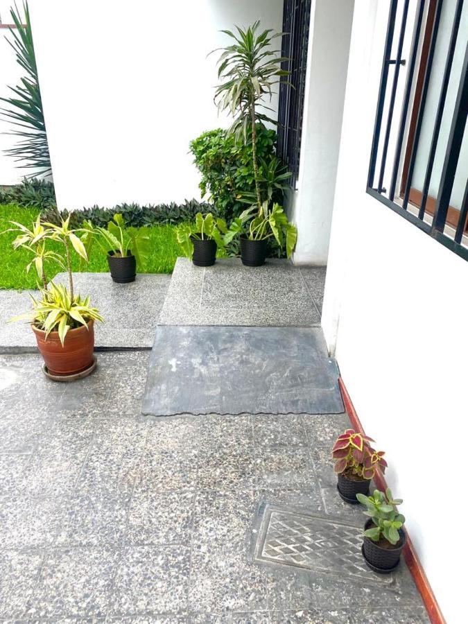 Lima Mini Aparts Monterrico - Cerca Embajada Eeuu 外观 照片